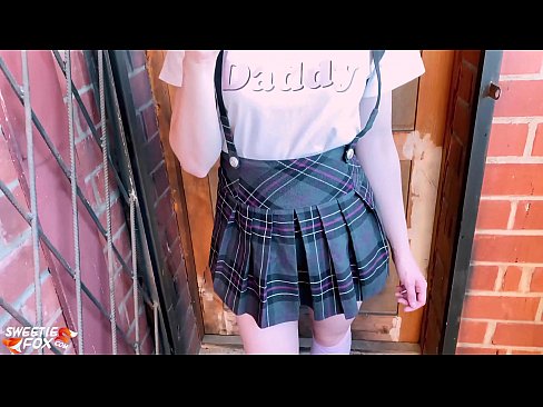 ❤️ Schoolgirl sûget har lul djip en neukt ynstee fan klassen. ❤️❌ Fuckfideo op fy.fulldesisex.ru ﹏