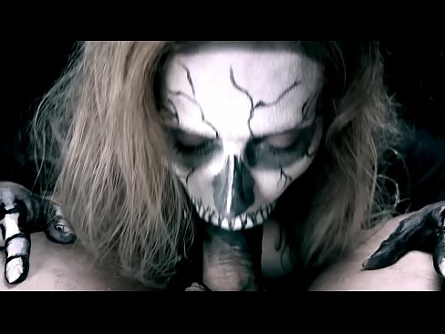 ❤️ Demon famke sûgje hoanne mei har swarte mûle en slikken cum. ❤️❌ Fuckfideo op fy.fulldesisex.ru ﹏